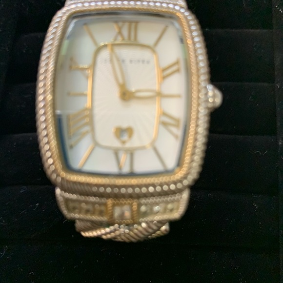 Watch - Picture 2 of 5